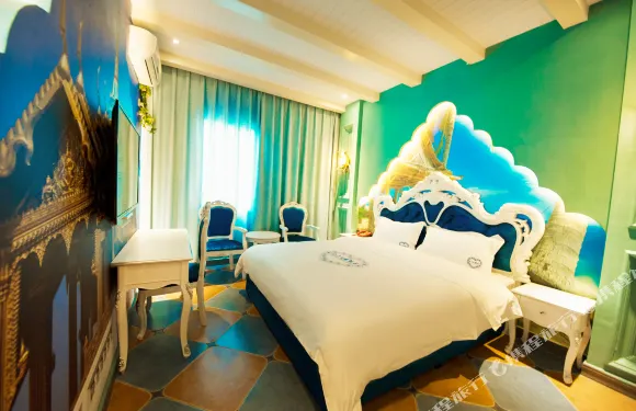 蒼溪金上主題酒店