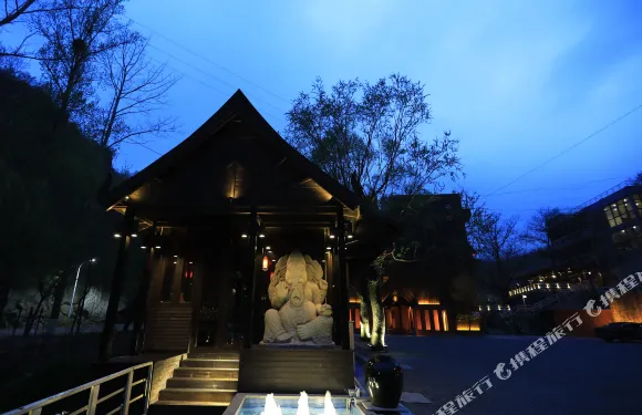 北京泰蓮庭卧龍莊度假會議酒店