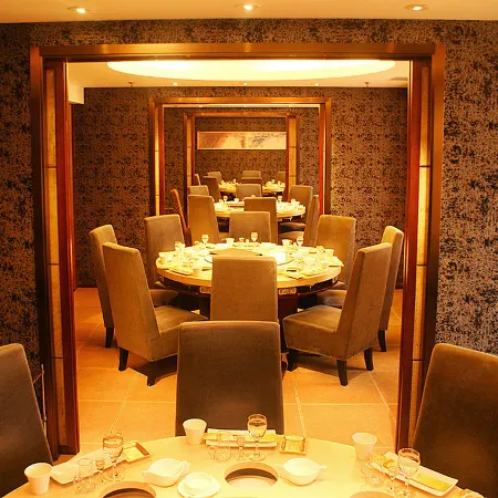 Spring Summer Fall Winter International Hotel