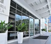 Astoria Plaza Отели рядом с достопримечательностью «Парк Пасиг Рейнфорест»