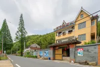 Mountain River Villa