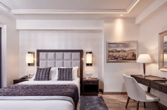 Electra Metropolis Отели рядом со станцией Железнодорожная станция Монастираки