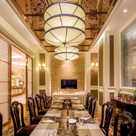 Xianhua Sandalwood International Hotel
