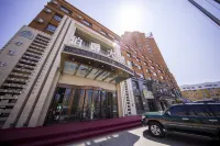 Earl Hotel (Longfeng Xintiandi) Hotels near Hulunber College Gymnasium