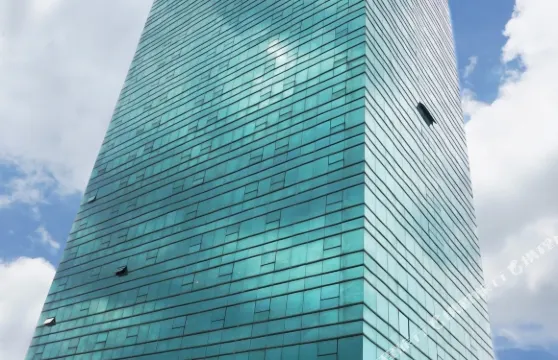 斯里納卡林海灣酒店