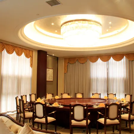 Shuoxiang Lake Hotel