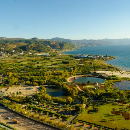 Shengxi Resort Holiday Hotel