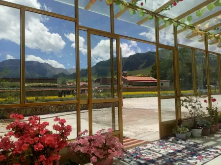 Yimuge Farmhouse Garden Hotel