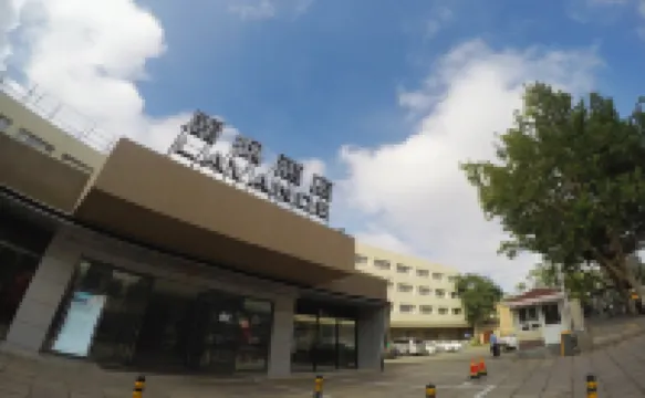 麗楓酒店（青島北站四流南路店） 青島酒店