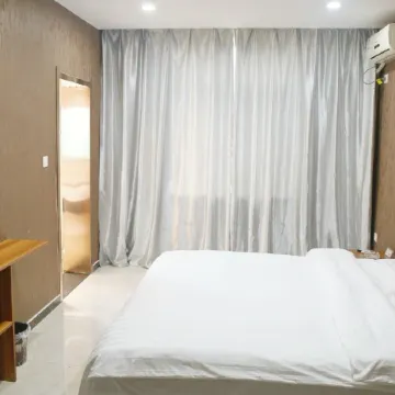 Kingdom Hotel