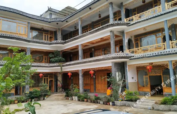 賓川山榮客棧
