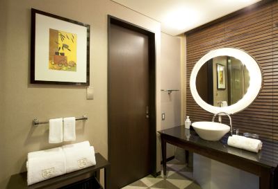 【スタンダードフロア】ジュニアスイートツイン ザ ロイヤルパークホテル アイコニック 東京汐留の写真