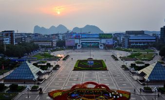 Echarm Hotel (Guilin City Center Xiangbi Mountain Scenic Area)