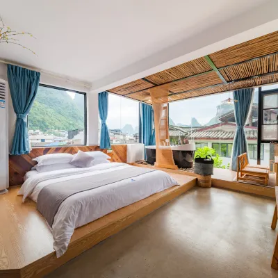 Spring Flowers Blossoming Inn (Yangshuo West Street) Hotel dekat West Street