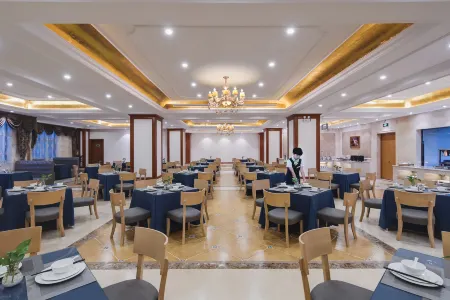 Vienna International Hotel (Suqian Fazhan Avenue) Отели рядом с достопримечательностью «Nanhailu Theme Square»