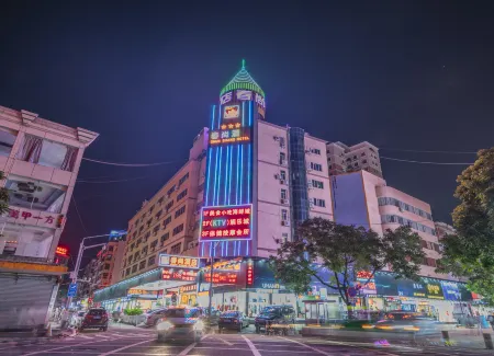 Chun Shang Hotel (Zhuhai Gongbei Port Pedestrian Street)