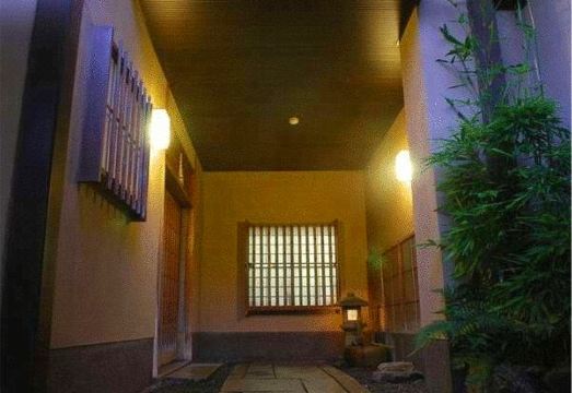 [교토 료칸 사카노우에의 전통적인 외관 이미지]