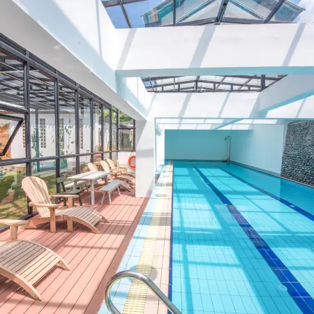Dali Luchun Garden Hotel