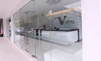 The V Hotel