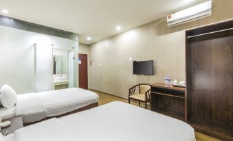 Elong ME Hotel (Quanzhou Donghai Bay Taigu Plaza)
