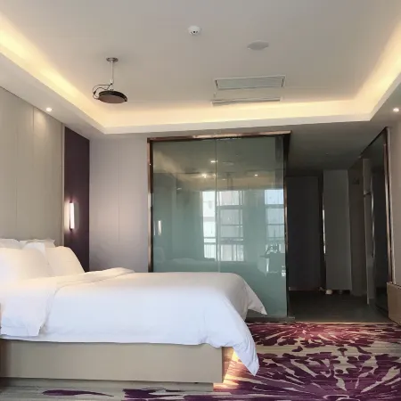 Lavande Hotel (Yinan Junyue Grand Hyatt Shopping Center Branch)
