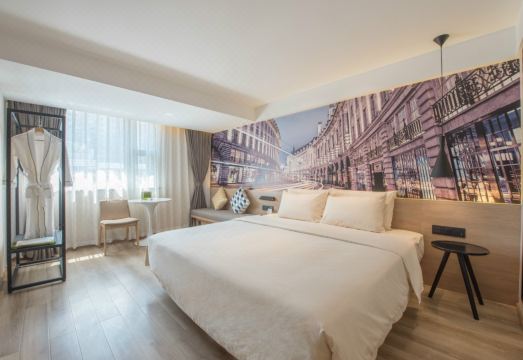 아투어 라이트 호텔