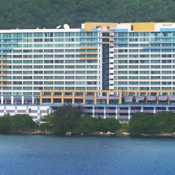 Grand Bay View Hotel Отели рядом с достопримечательностью «Цуен Ван»