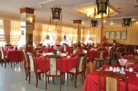 Mekong Hotel Các khách sạn ở Viêng Chăn
