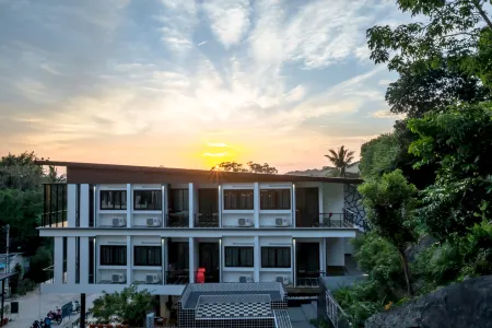 Chaantalay Hotel Отели в г. Ко Тао