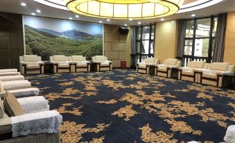 Qing Yun Lake Hotel