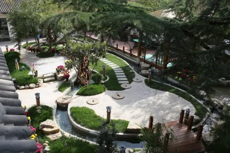 HuaTianYueHomestay Отели в г. Лицюань