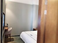 乌鲁木齐航季安精品酒店 - 大床房