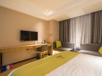 新西里国际酒店(玉林万达店) - 标准大床房