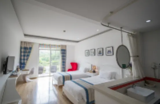 東方綠舟リゾートホテル（ガーデンホテル） 慈門街周辺のホテル