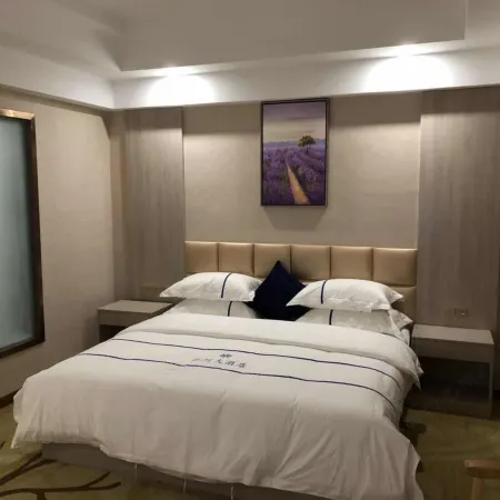 Yunzhou Hotel