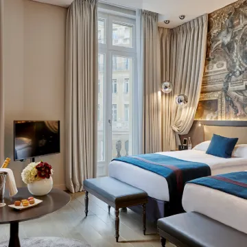 Hotel Indigo PARIS - OPERA by IHG โรงแรมใกล้สถานีรถไฟใต้ดินคองคอร์ด