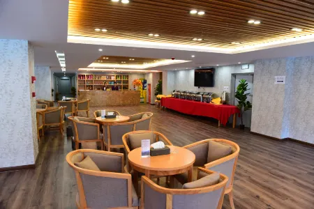 Xiangla Dongji Hotel