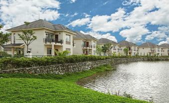 Vietnam Golf - Lake View Villas