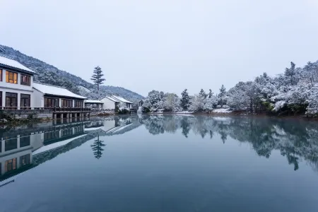 Piaomiao Resort Отели рядом с достопримечательностью «Zhili Ancient Village»