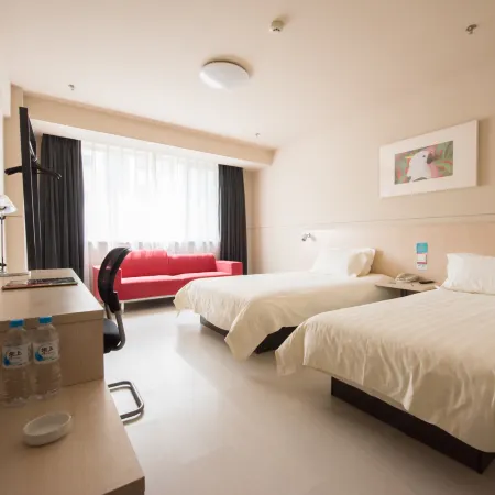 Jinjiang Inn (Chengde Mountain Resort Huancheng South Road)