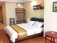罗曼蒂度假公寓酒店(湛江万达广场店) - 雅致舒适大床房