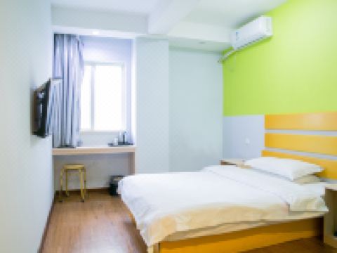 99优选酒店(泉州万达店) - 单人间