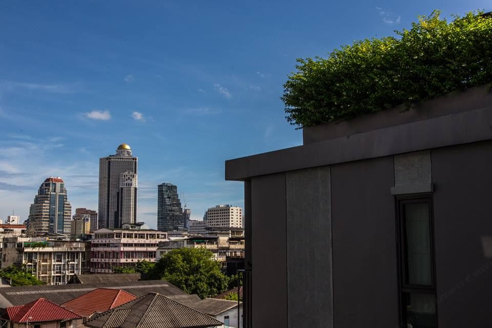 1. 이사눅 방콕..