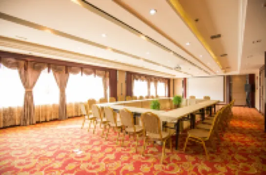 TOWO Topping Hotel (Pingliang Kongtong District West Bus Station Branch)