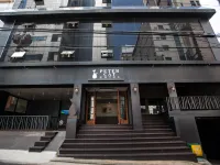 Petercat Hotel Shinchon Hotels near Gwangheungdang