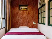 Emeishan Huajiaguo Hotel Hotels in Emeishan City