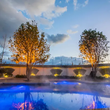 Dali Geothermal Paradise Hotel