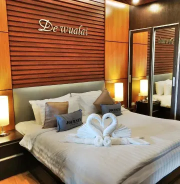 ห้องเตียงใหญ่ 1 เตียง วิวภูเขา