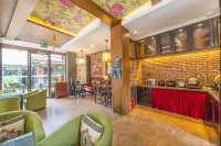 Share Year Hotel