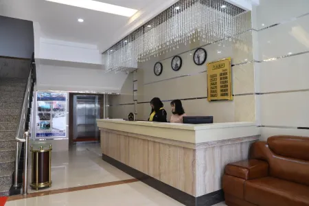 Hengfeng Hotel Отели рядом с достопримечательностью «Palace of Li Zicheng»